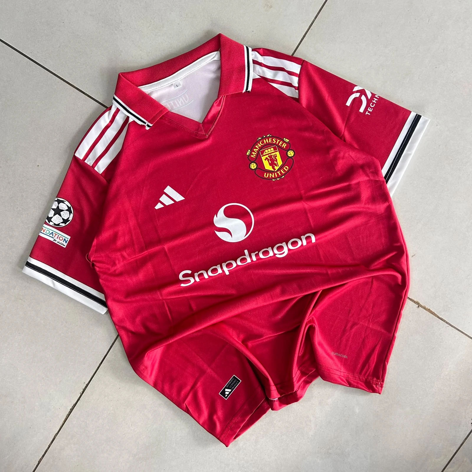 Manchester United 26/27 Home Kit - #10 CUNHA - View 1