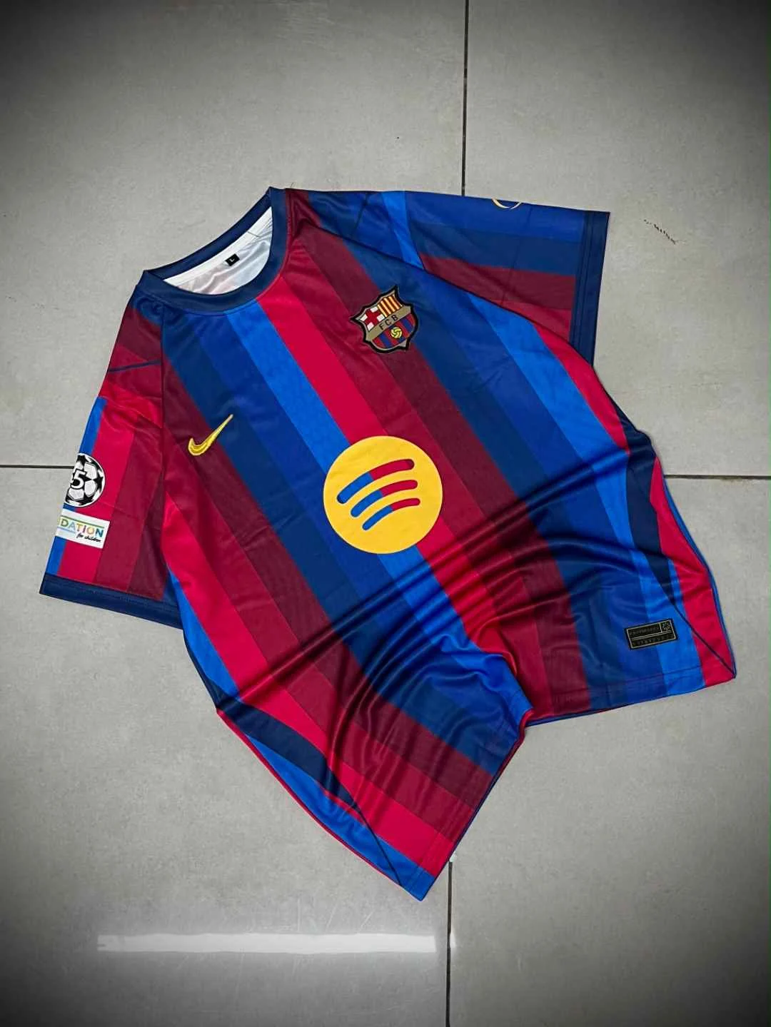 Barcelona 26/27 Home Kit - Lamine Yamal #10 - View 1