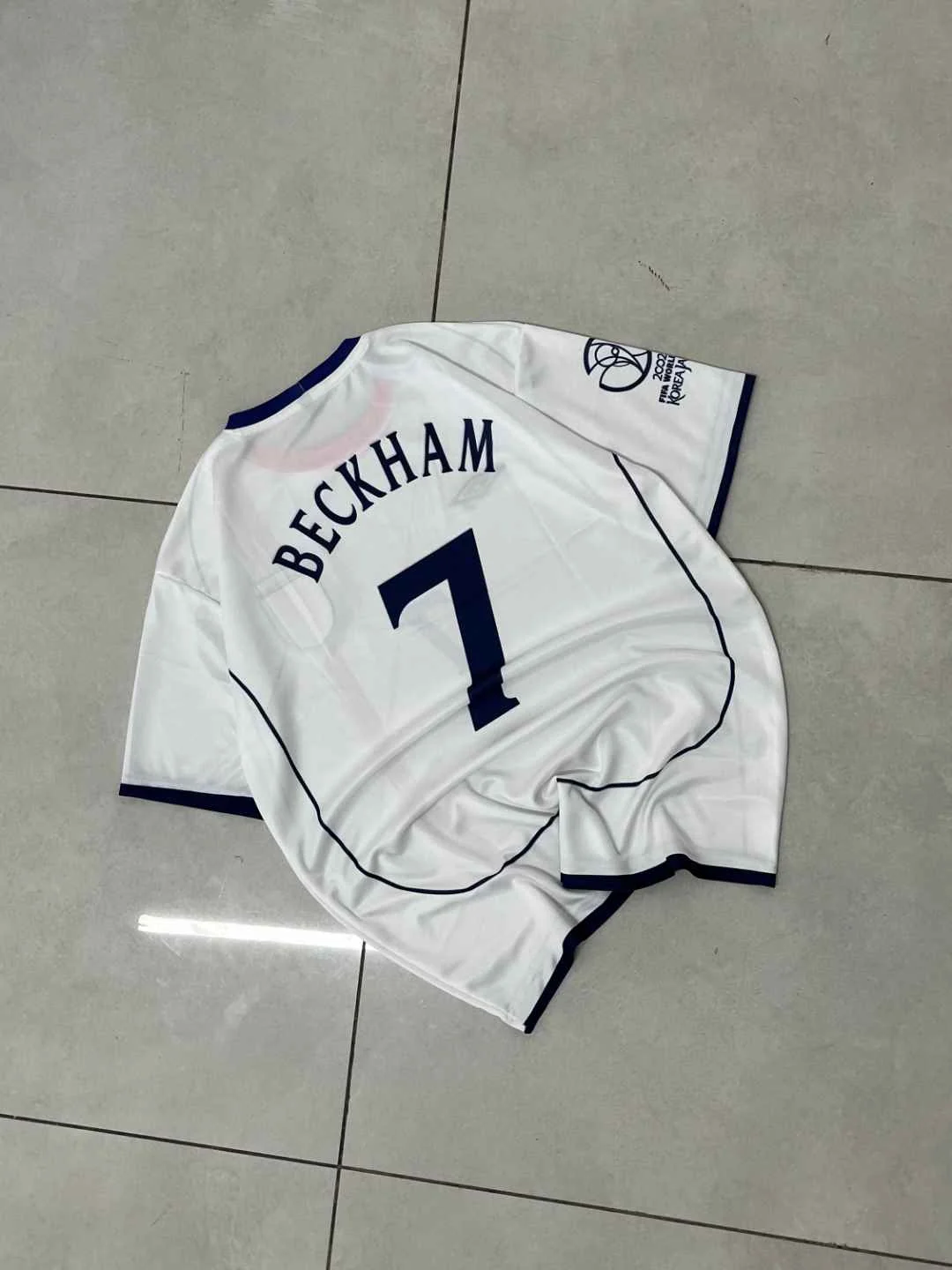 England 2002 World Cup Home Retro - Beckham #7 view 2