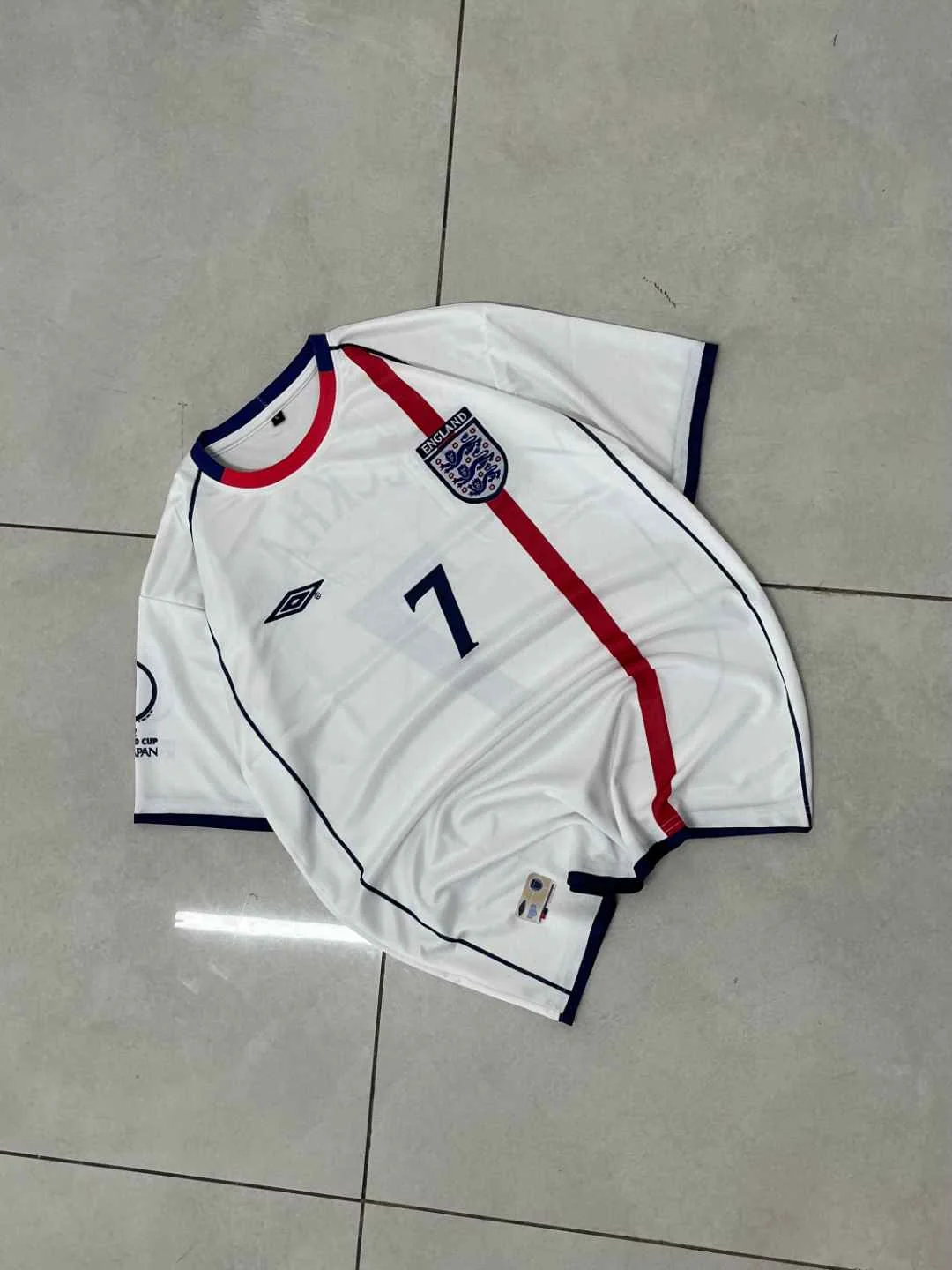 England 2002 World Cup Home Retro - Beckham #7 view 1
