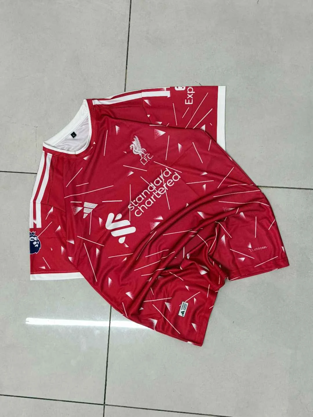 Liverpool 26/27 Home Kit - Virgil #4 - View 1