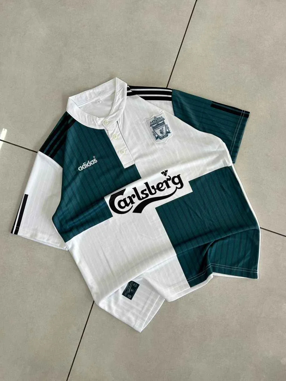 Liverpool 1995/96 Away Retro - Torres #9 - View 1