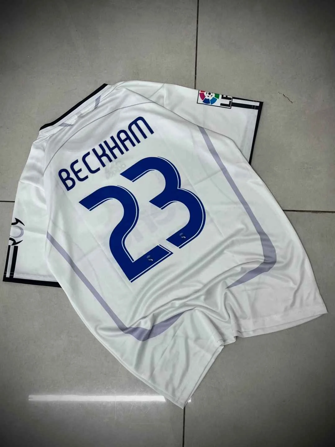 Real Madrid 2006/07 Home Retro - Beckham #23 preview 2