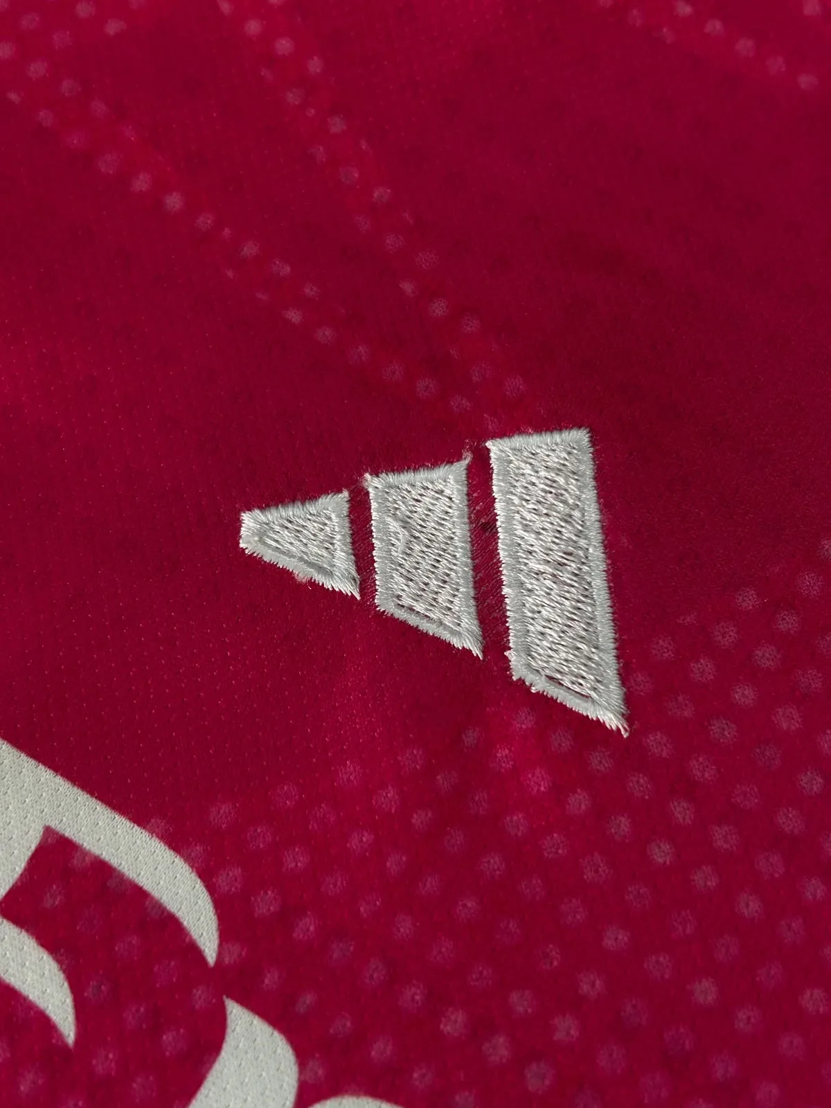Real Madrid 26/27 Special Pink Edition Full Sleeve - Mbappé #10 preview 3
