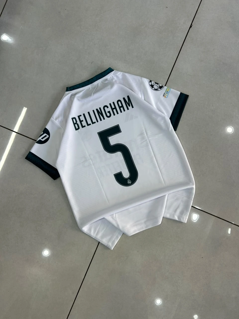 Kids - Real Madrid Home Kit - Bellingham #5 preview 2