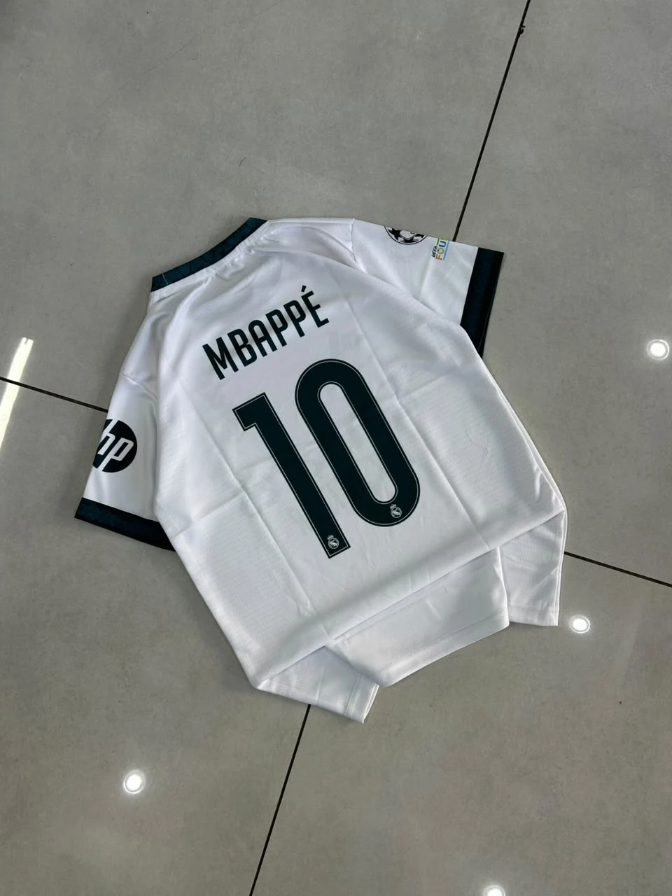 Kids - Real Madrid Home Kit - Mbappe #10 preview 2