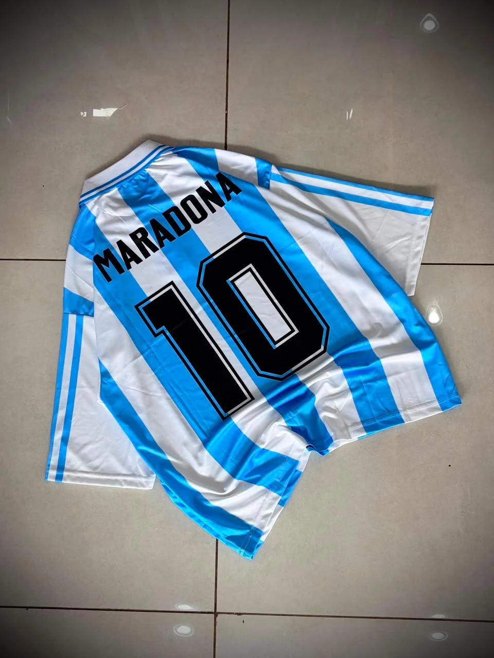 Argentina 1994 World Cup Retro Oversized - Maradona #10 view 2