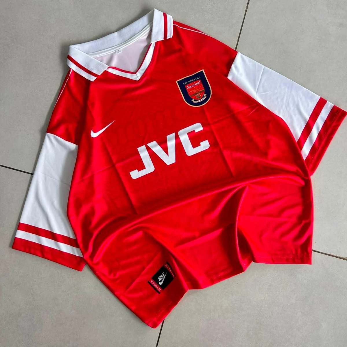 Arsenal 1996/98 Home Retro Oversized - Bergkamp #10 - View 1