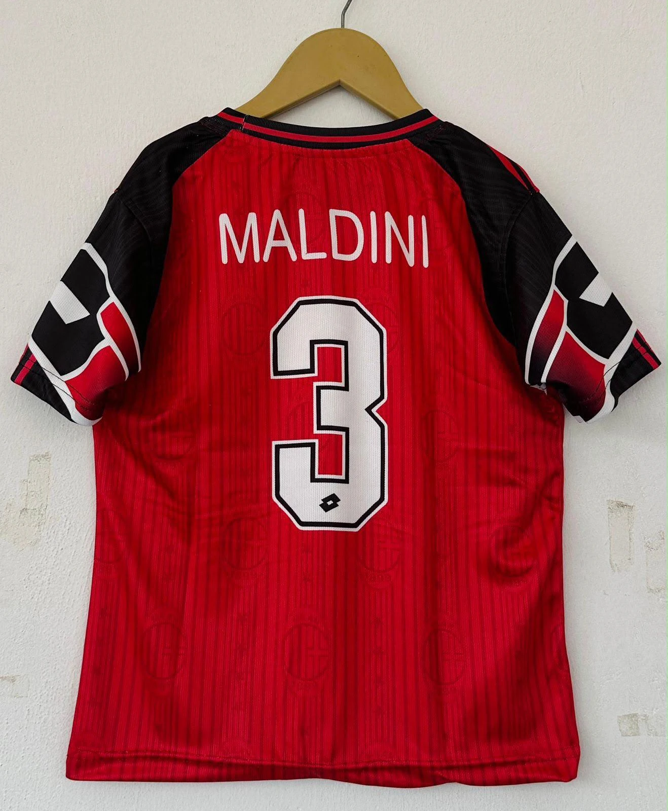 Retro - AC Milan 1995-96 Opel (Red/Black) - Maldini #3 (Adult) preview 2