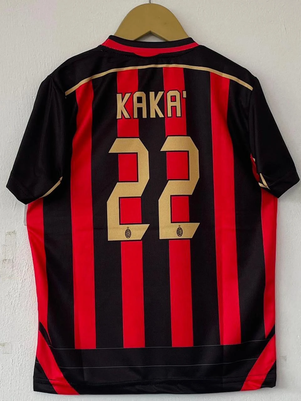 Retro - AC Milan 2006-07 Home (Red/Black Bwin) - Kaka #22 preview 2