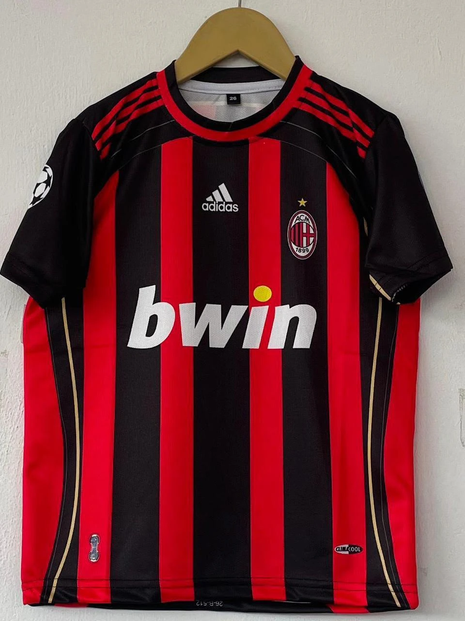 Retro - AC Milan 2006-07 Home (Red/Black Bwin) - Kaka #22 - View 1