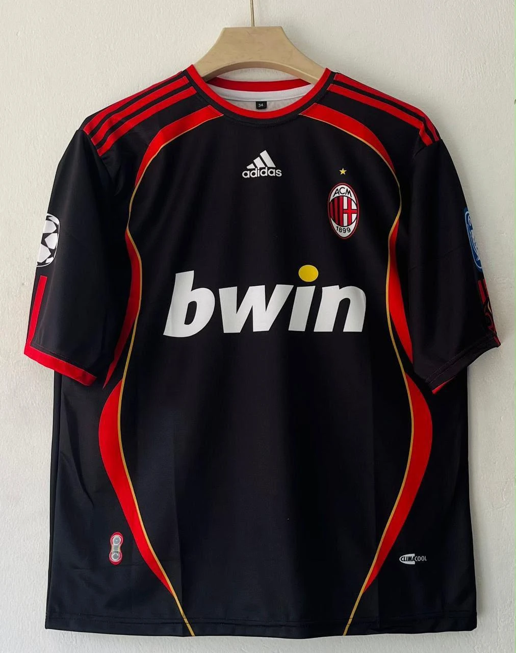Retro - AC Milan 2006-07 Third (Black Bwin) - Kaka #22 (Edition 2) - View 1