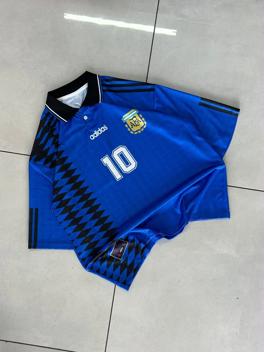 Retro - Argentina 1994 World Cup Away (Polo Collar) - Lionel Messi #10 - View 1