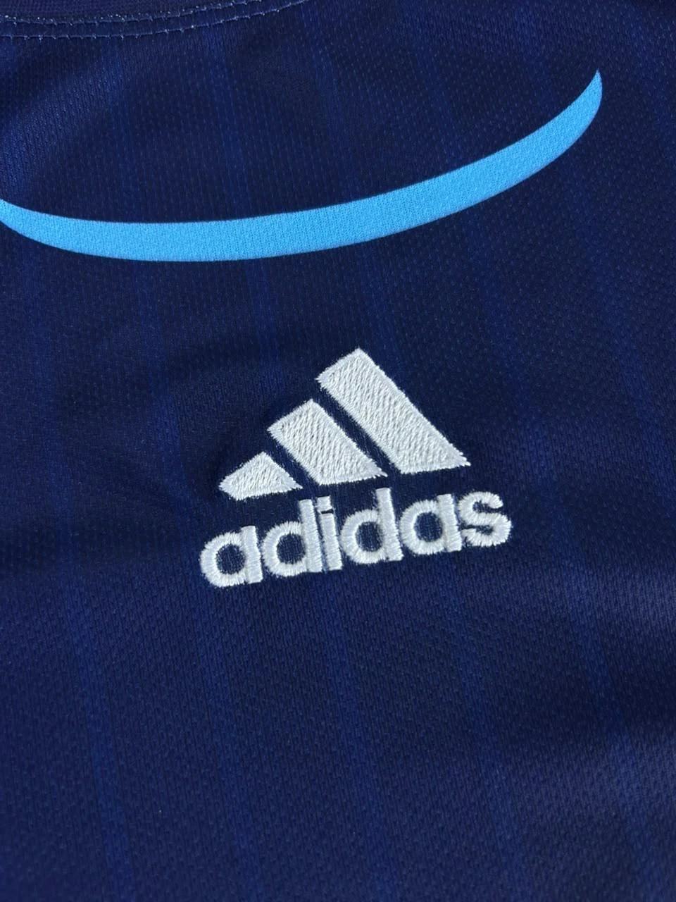 Argentina 2006 World Cup Away Retro - Messi #19 view 3