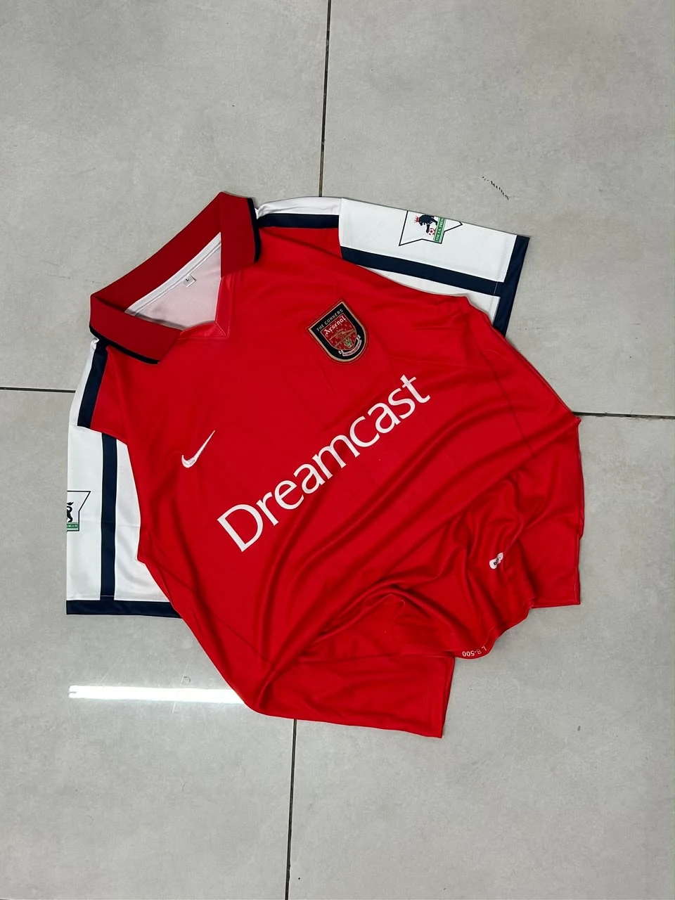 Retro - Arsenal 2000-02 Home (Dreamcast) - Henry #14 - View 1