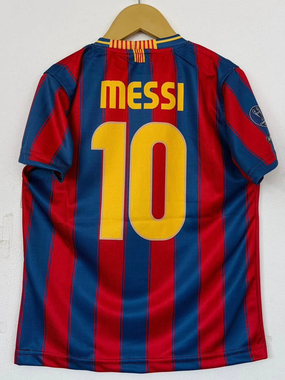 Retro - Barcelona 2010-11 Wembley Final (Unicef) - Messi #10 (Hanger Edition) preview 2