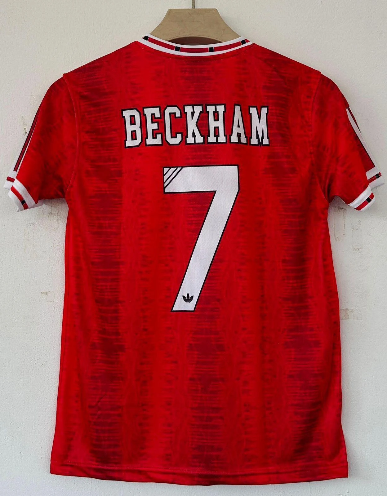 Retro - Manchester United 1998-99 Treble (Red Sharp) - Beckham #7 preview 2