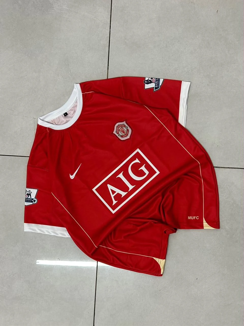 Retro - Manchester United 2007-08 Home (Red AIG) - Ronaldo #7 - View 1