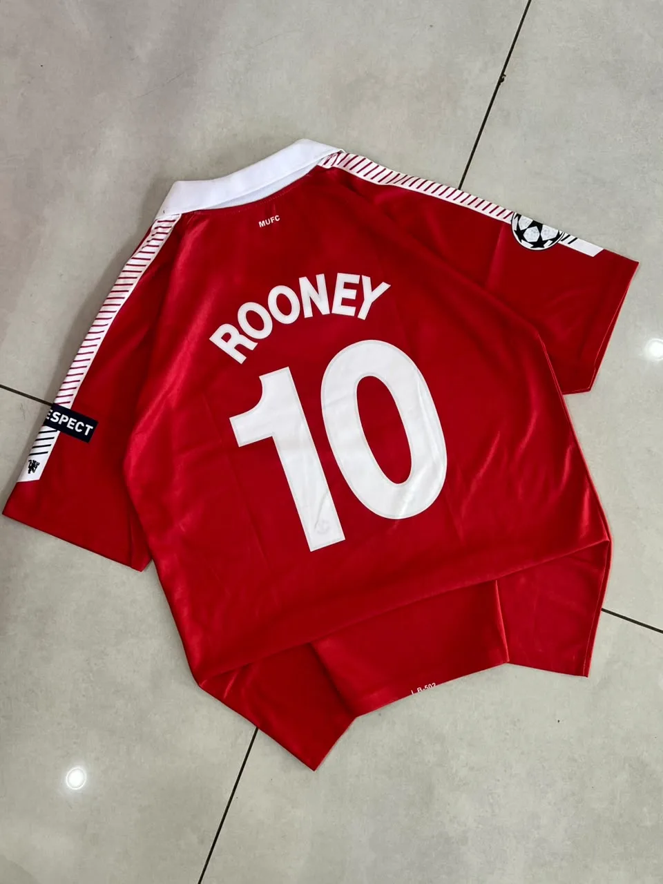Retro - Manchester United 2010-11 Home - Rooney #10 preview 2