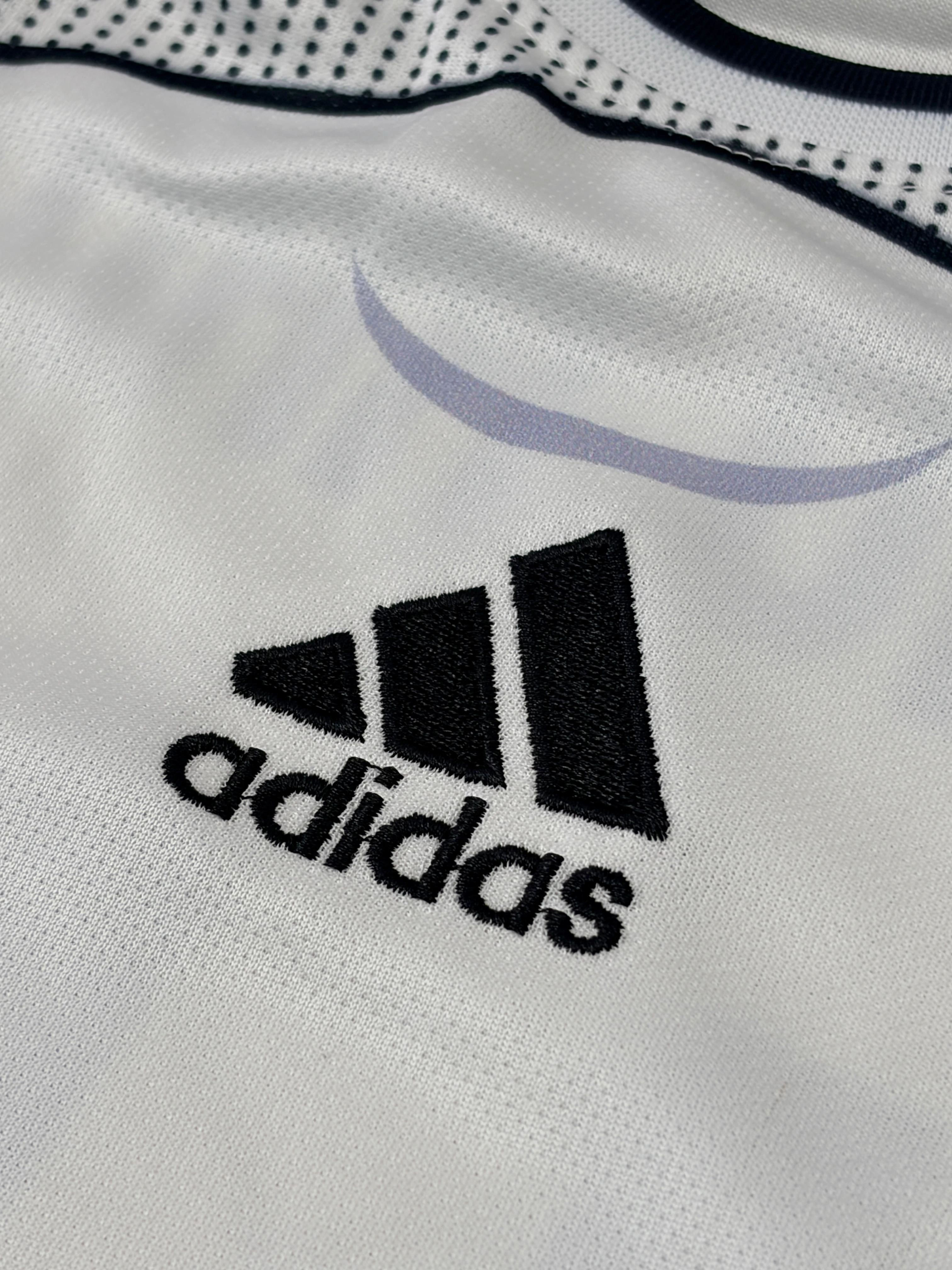 Retro - Real Madrid 2006-07 Home (White BenQ Siemens) - Sergio Ramos #4 preview 3