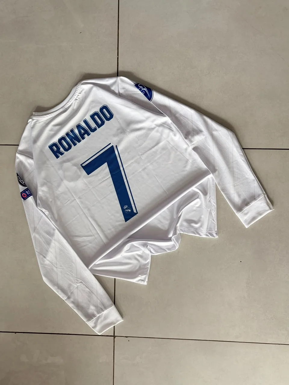 Retro - Real Madrid 2017-18 Kyiv UCL Final Home Full Sleeve - C. Ronaldo #7 preview 2