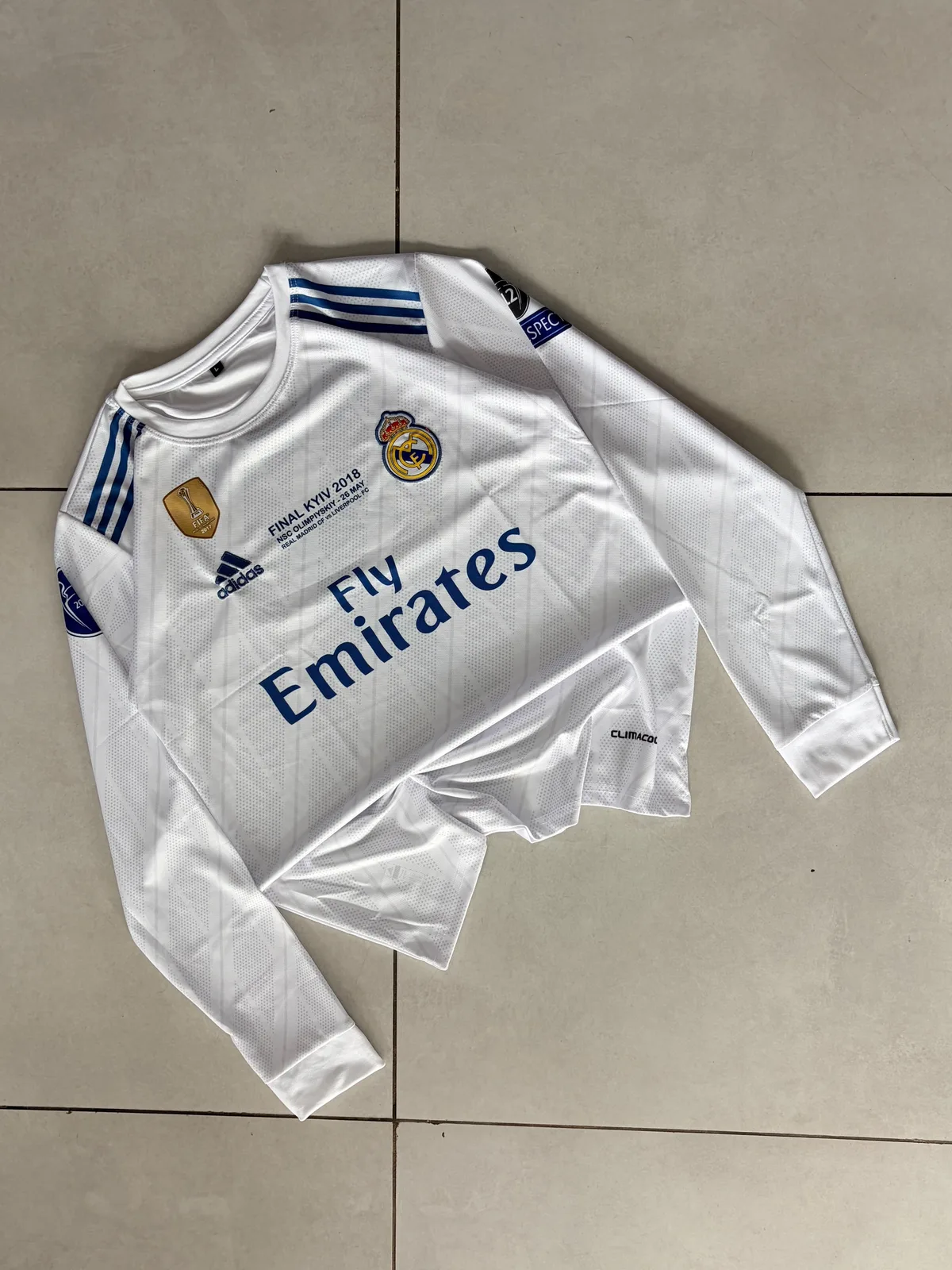 Retro - Real Madrid 2017-18 Kyiv UCL Final Home Full Sleeve - C. Ronaldo #7 - View 1