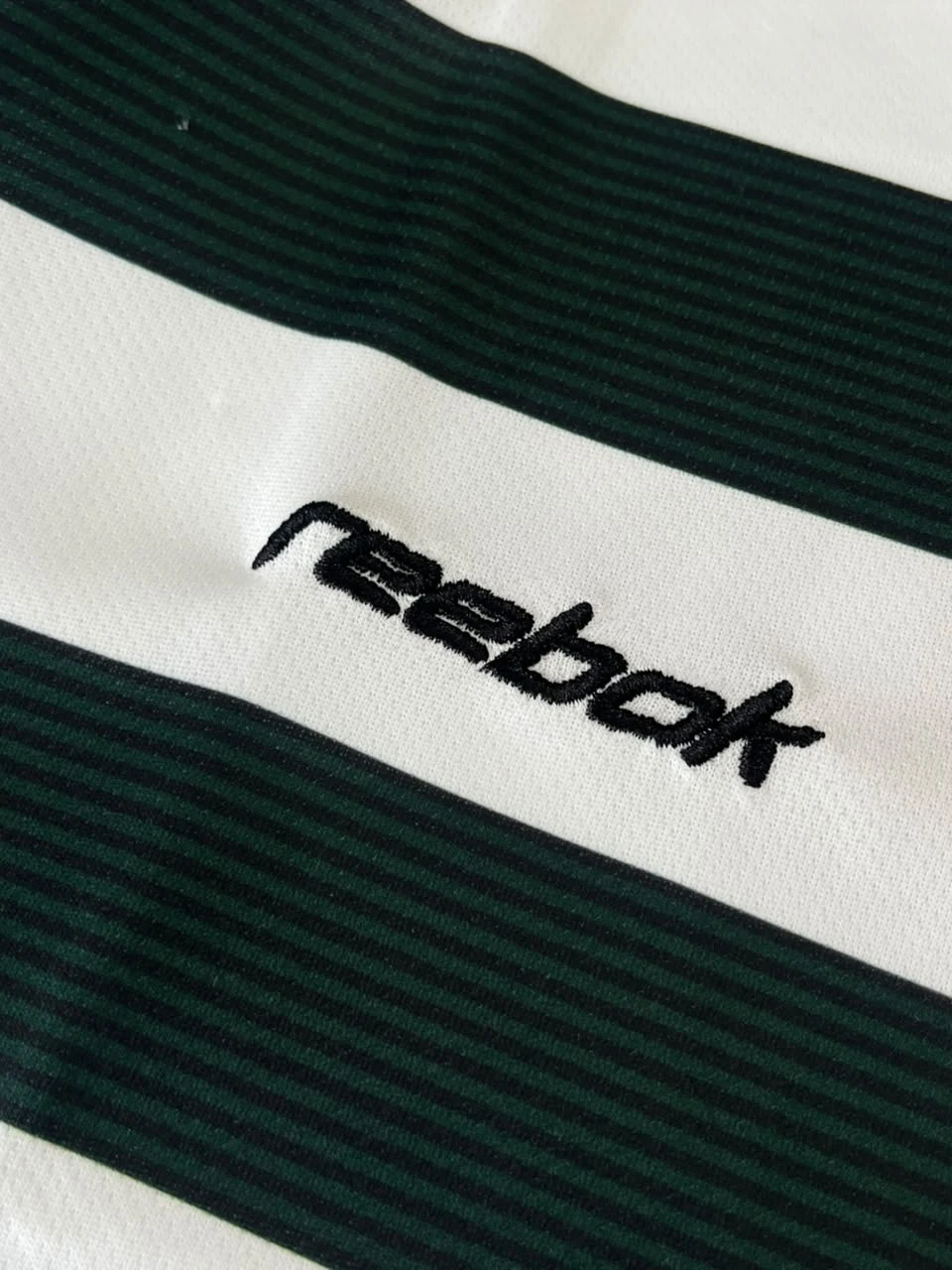 Retro - Sporting CP 2002-03 Home - C. Ronaldo #28 preview 4