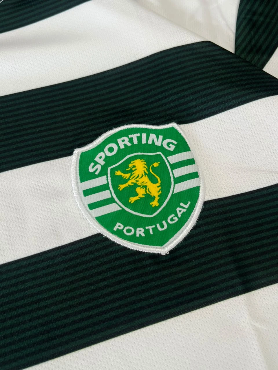 Retro - Sporting CP 2002-03 Home - C. Ronaldo #28 preview 3