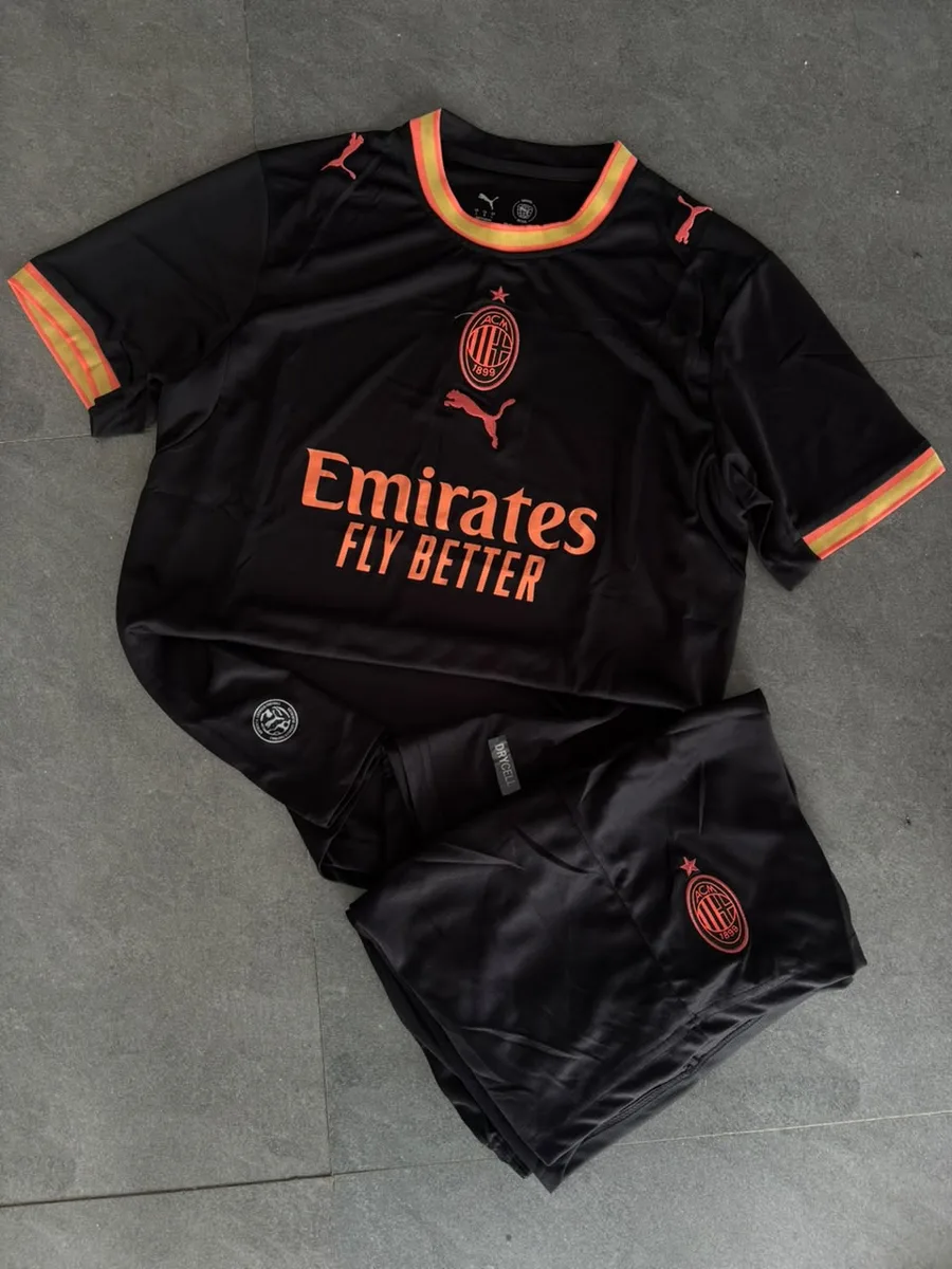 AC Milan 26/27 Third Full Kit Set (Jersey + Shorts) - View 1