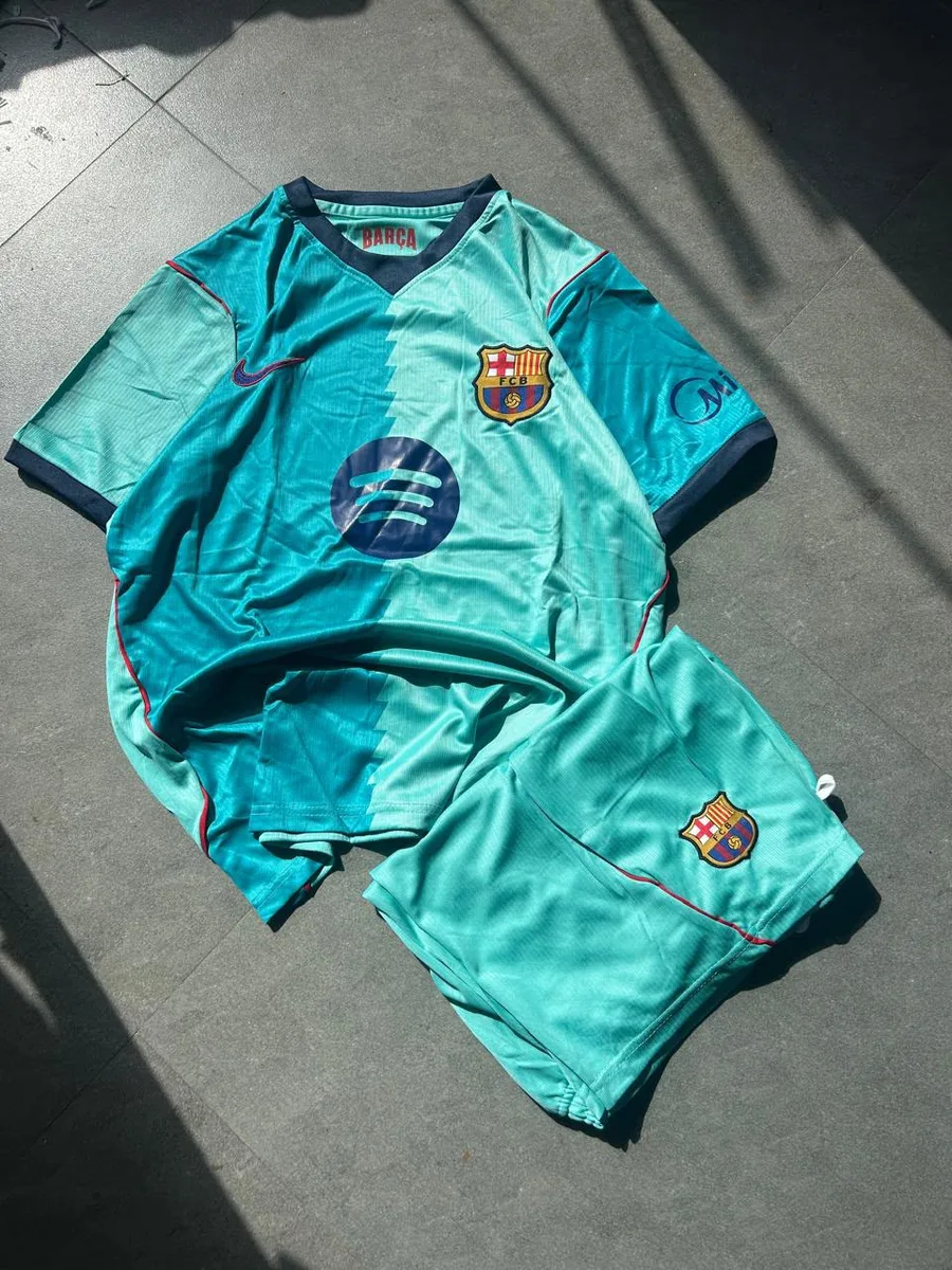 FC Barcelona 26/27 Third Volt Mint Full Kit Set (Jersey + Shorts) - View 1