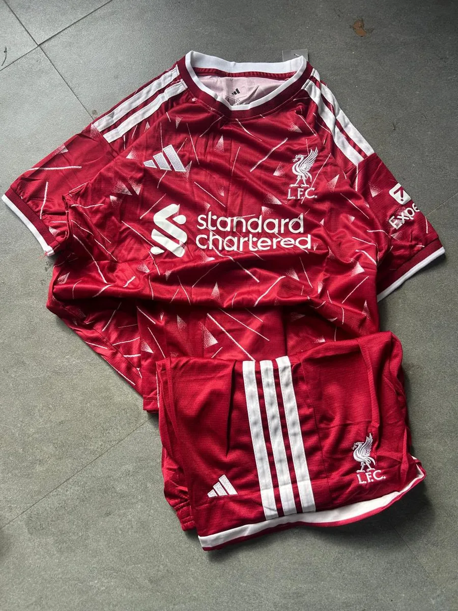 Liverpool 26/27 Home Full Kit Set (Jersey + Shorts) - View 1