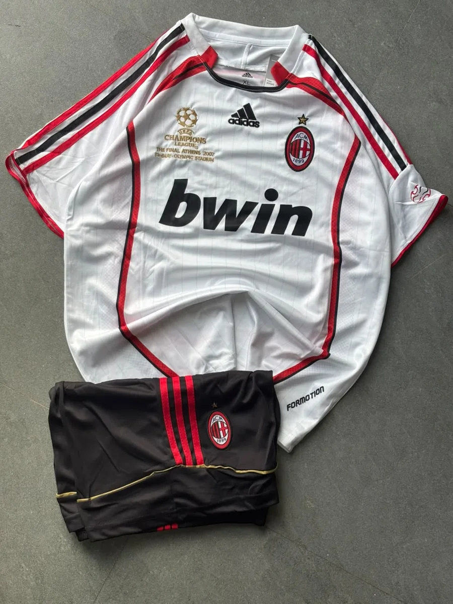 Retro - AC Milan 2006-07 UCL Athens Final Away Full Kit Set (Jersey + Shorts) - View 1