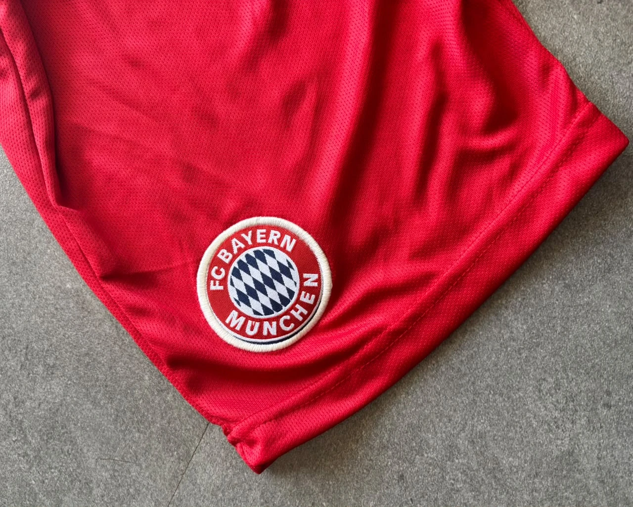 Shorts - Bayern Munich Home Shorts (Red) preview 4