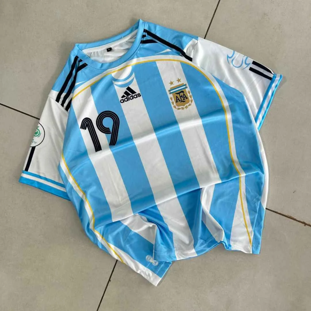 Argentina 2006 World Cup Home - Messi #19 - View 1