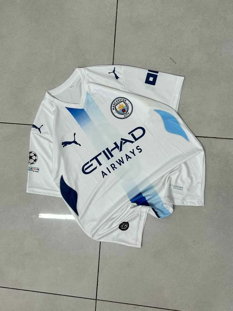 Manchester City 23/24 Away Kit - Haaland #9 - View 1