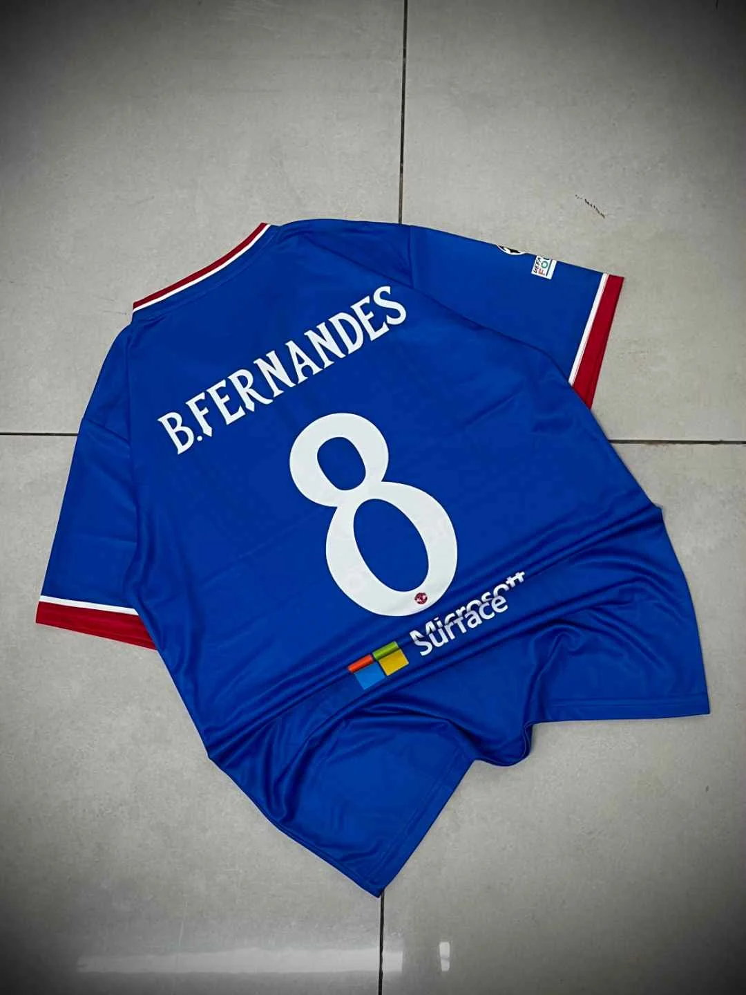 Manchester United 26/27 Away Royal Blue - B. Fernandes #8 preview 2