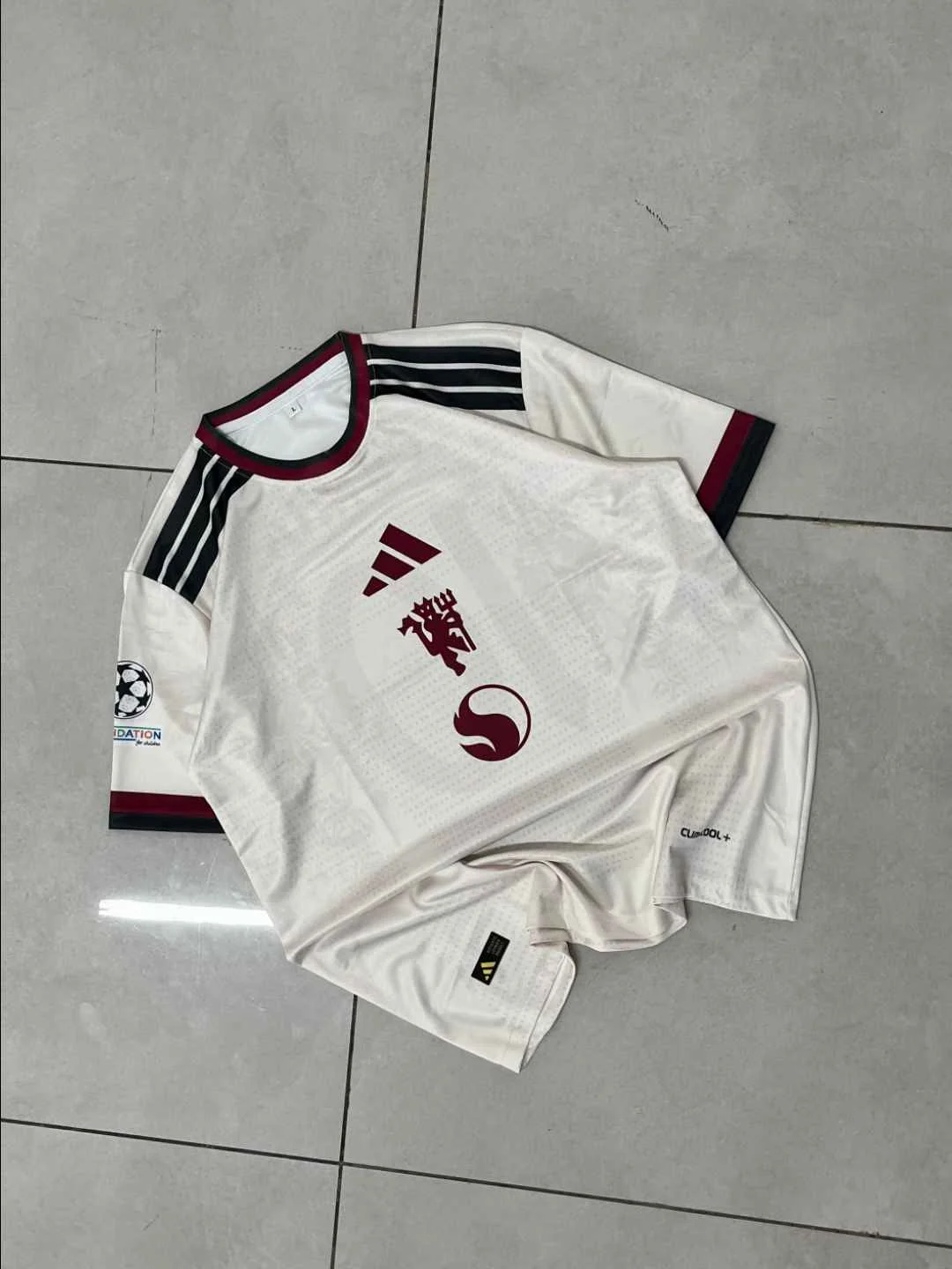 Manchester United 26/27 Third Off-White - Cunha #10 - View 1