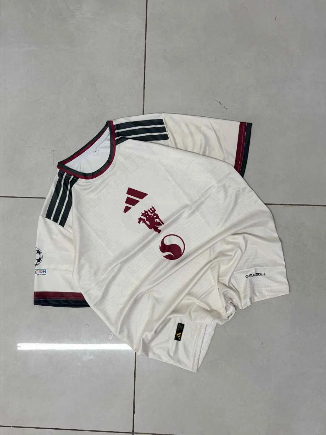 Manchester United 26/27 Third Kit (Sublimation) - B. Fernandes #8 - View 1